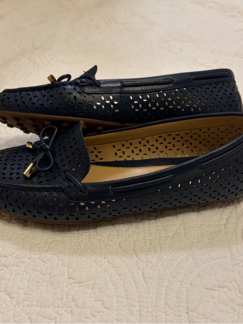 Michael Kore Navy Daisy Moccasin Flats w/Box